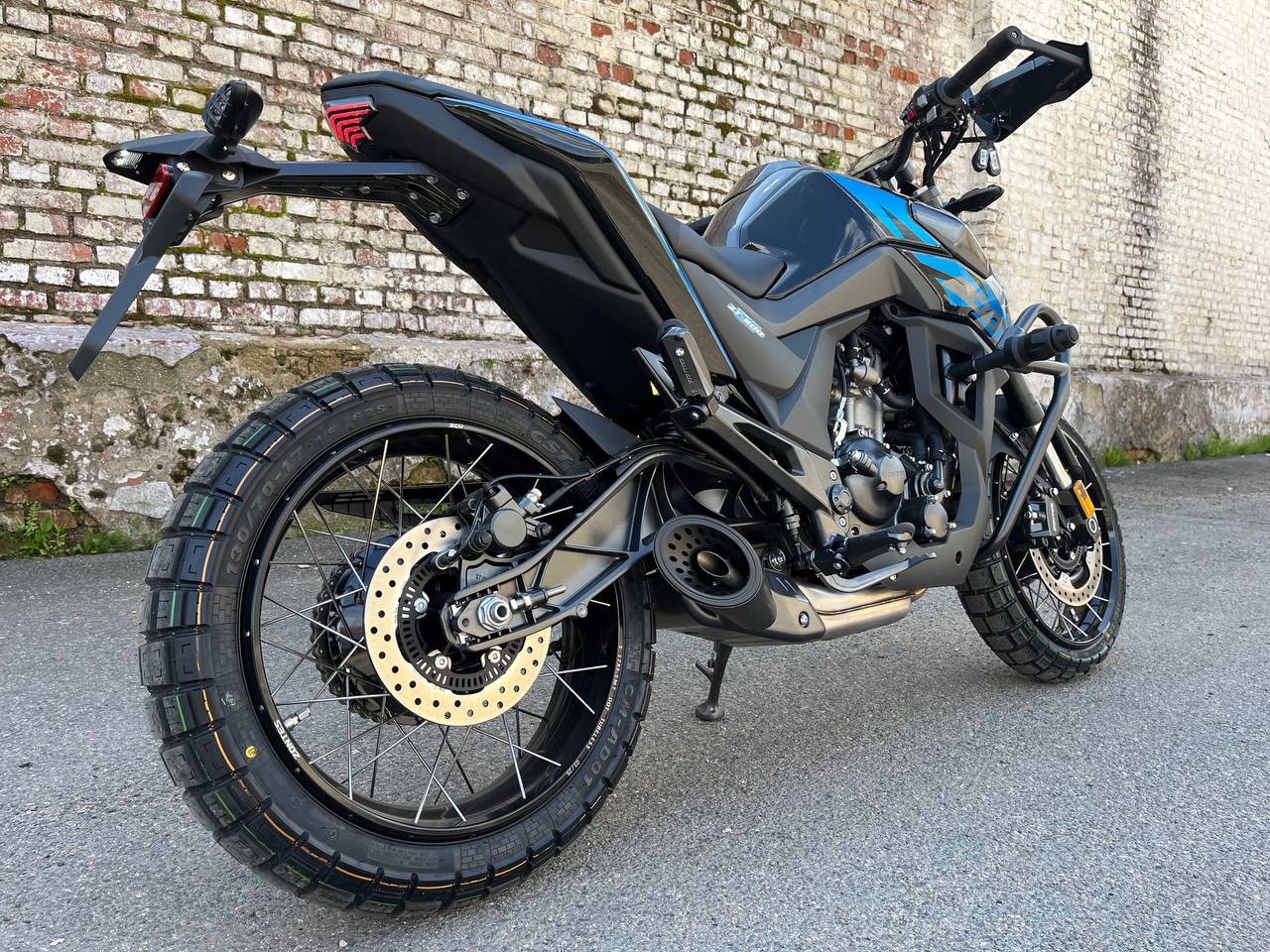 ZONTES ZT200-U1 — задний ракурс