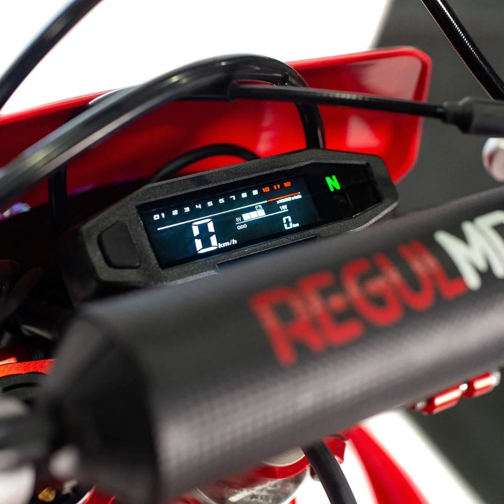 Купить мотоцикл Regulmoto Holeshot Red Edition без ЭПТС Мотоцикл Regulmoto Holeshot Red Edition без ЭПТС