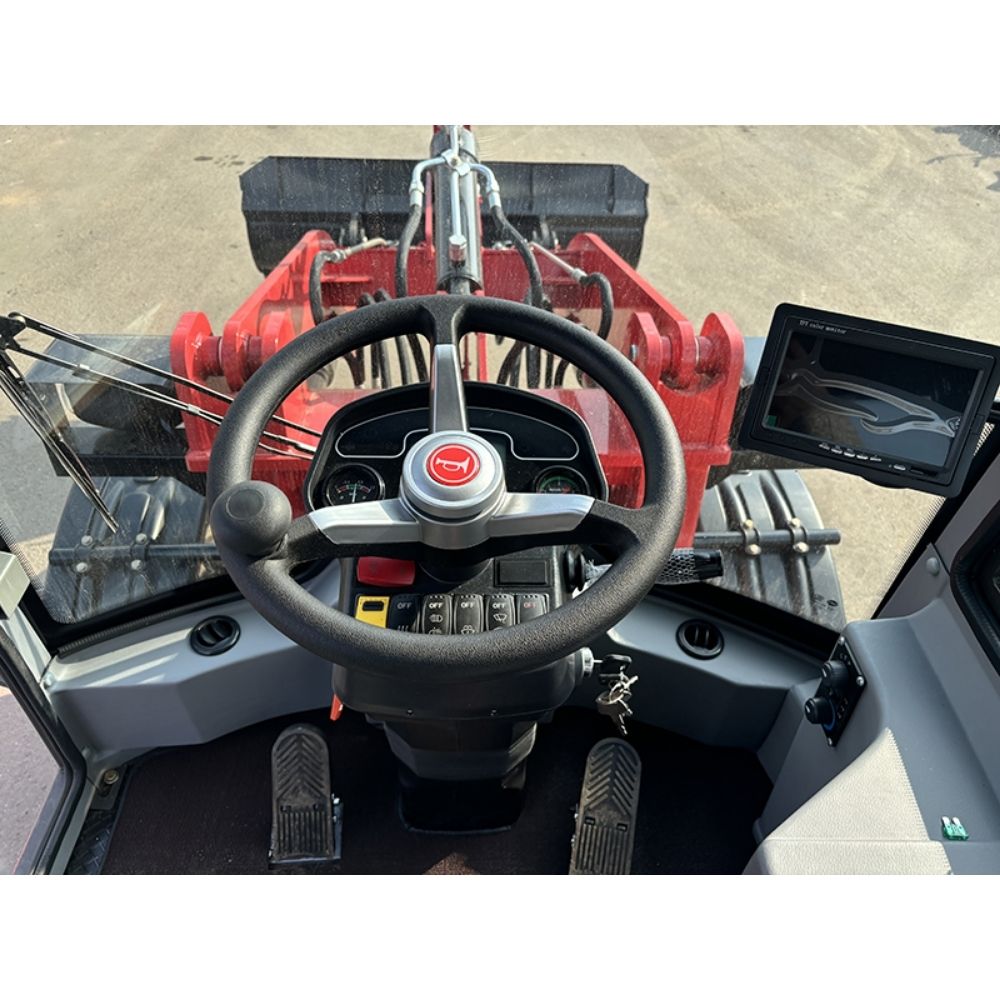 Купить фронтальный погрузчик Rossel R-1600 Фронтальный погрузчик Rossel R-1600