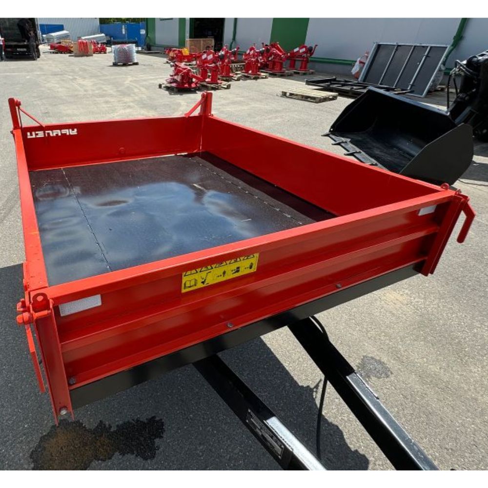 Полуприцеп-самосвал Уралец 1.5т 3 стороны опрокидывания