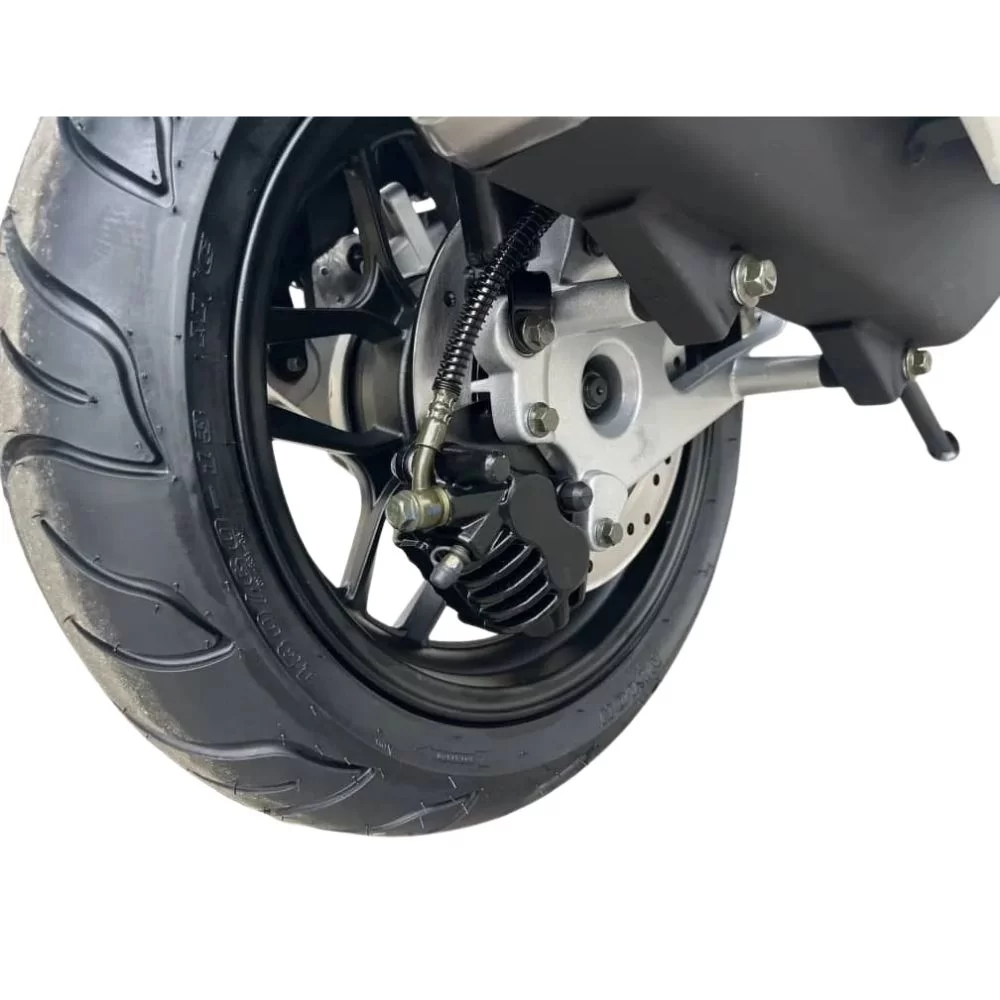 Купить макси-скутер Sprmotors ADV MAX 150 CDI 49сс Макси-скутер Sprmotors ADV MAX 150 CDI 49сс
