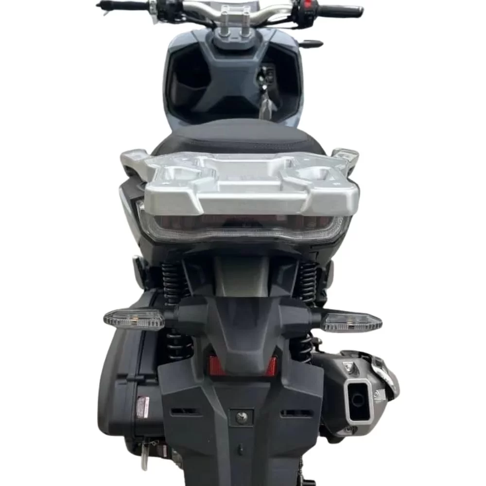 Купить макси-скутер Sprmotors ADV MAX 150 CDI 49сс Макси-скутер Sprmotors ADV MAX 150 CDI 49сс