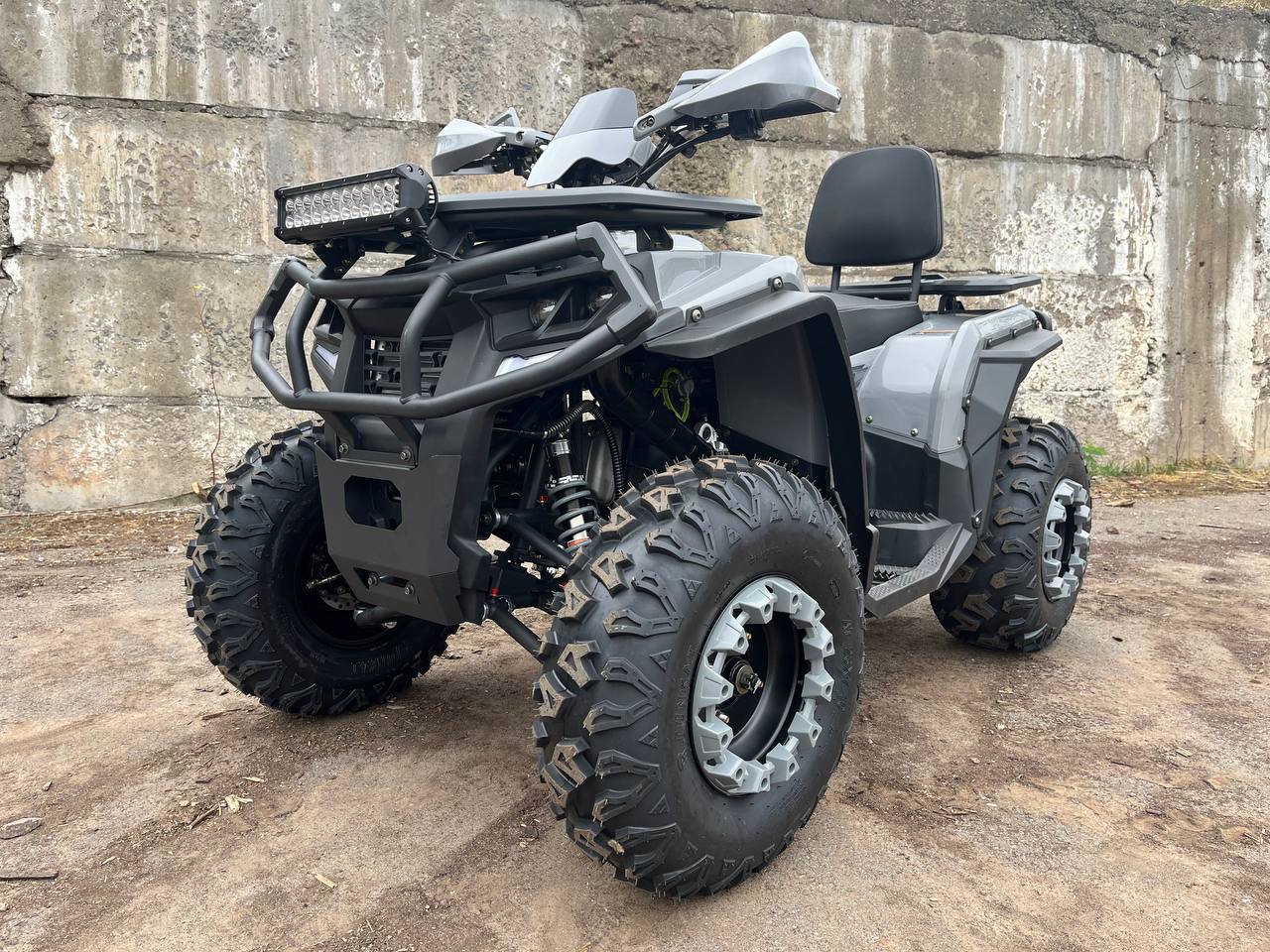 YACOTA VIKING LONG 250 — тяга, комфорт и лебёдка в базе